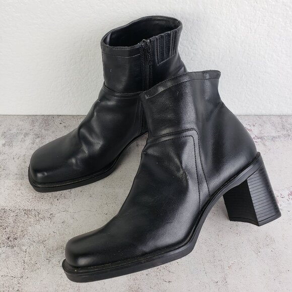 Vintage Mootsies Tootsies Booties Vegan Leather Chunky Y2K Square Toe size 8.5M - Picture 1 of 15